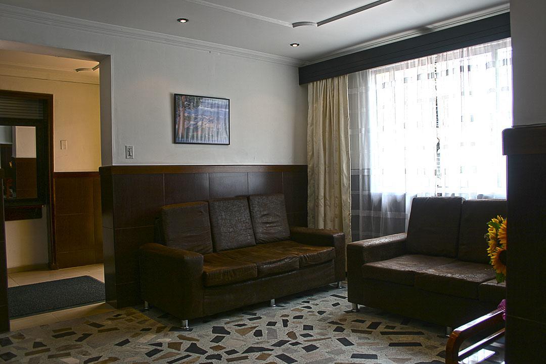بوغوتا Hotel Villa Karina المظهر الخارجي الصورة